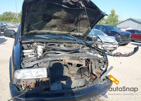 2002 Chevrolet S Truck Ls z USA, uszkodzony, nr VIN 1GCCS145828206089